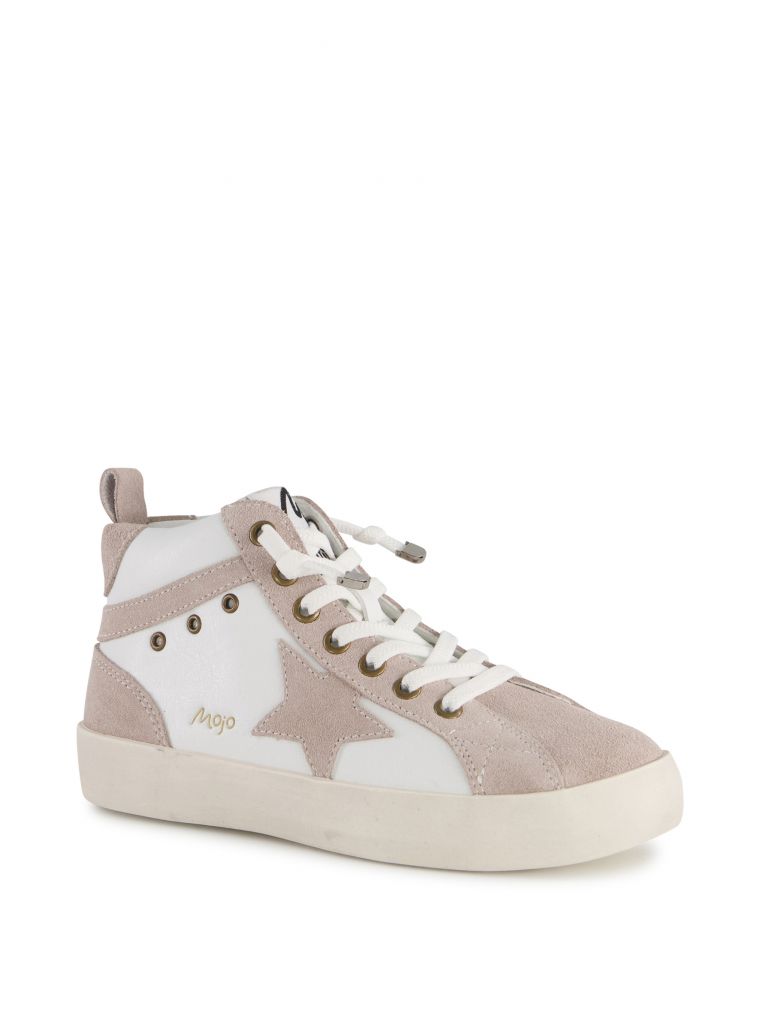 שלושת רביעי קלי כוכב