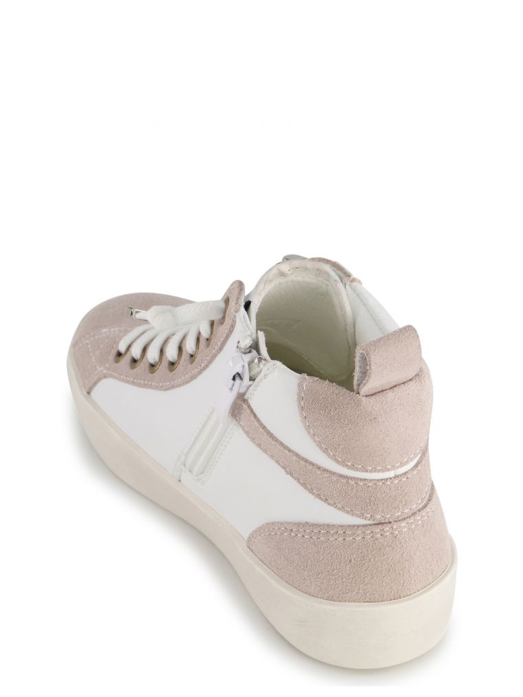 שלושת רביעי קלי כוכב