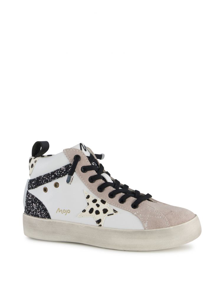 שלושת רביעי קלי כוכב