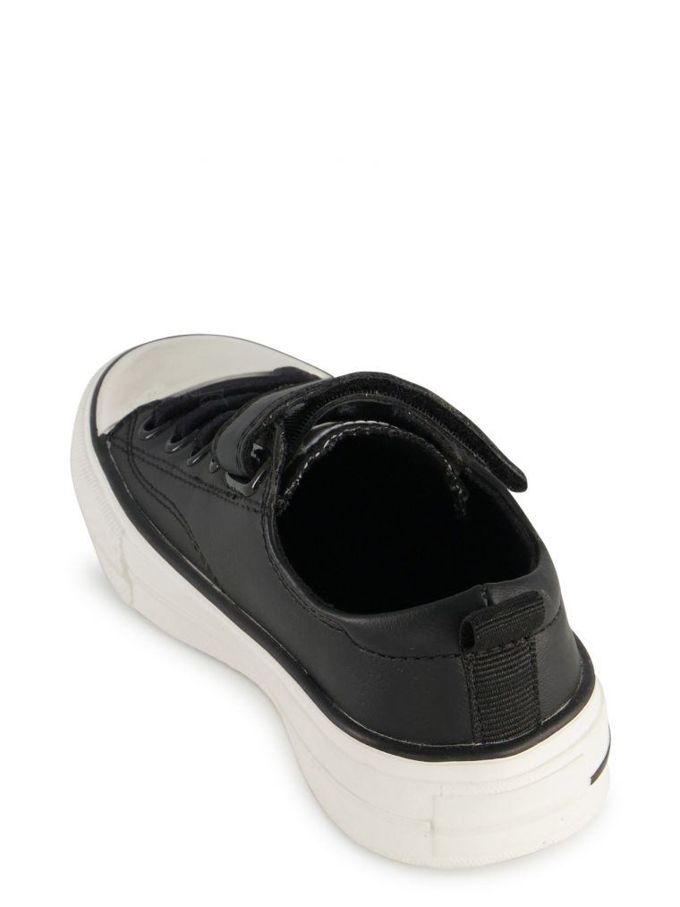 סניקרס מרטין קלאסי