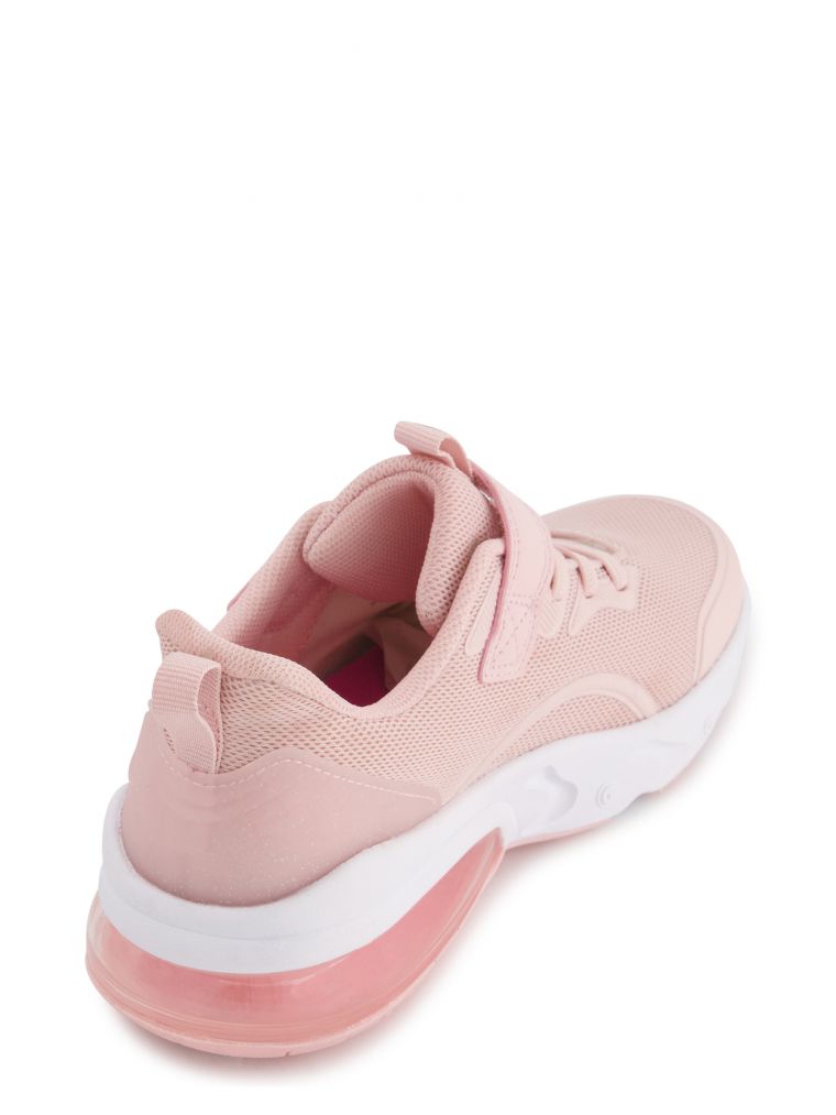 נעלי ספורט אייר קשת