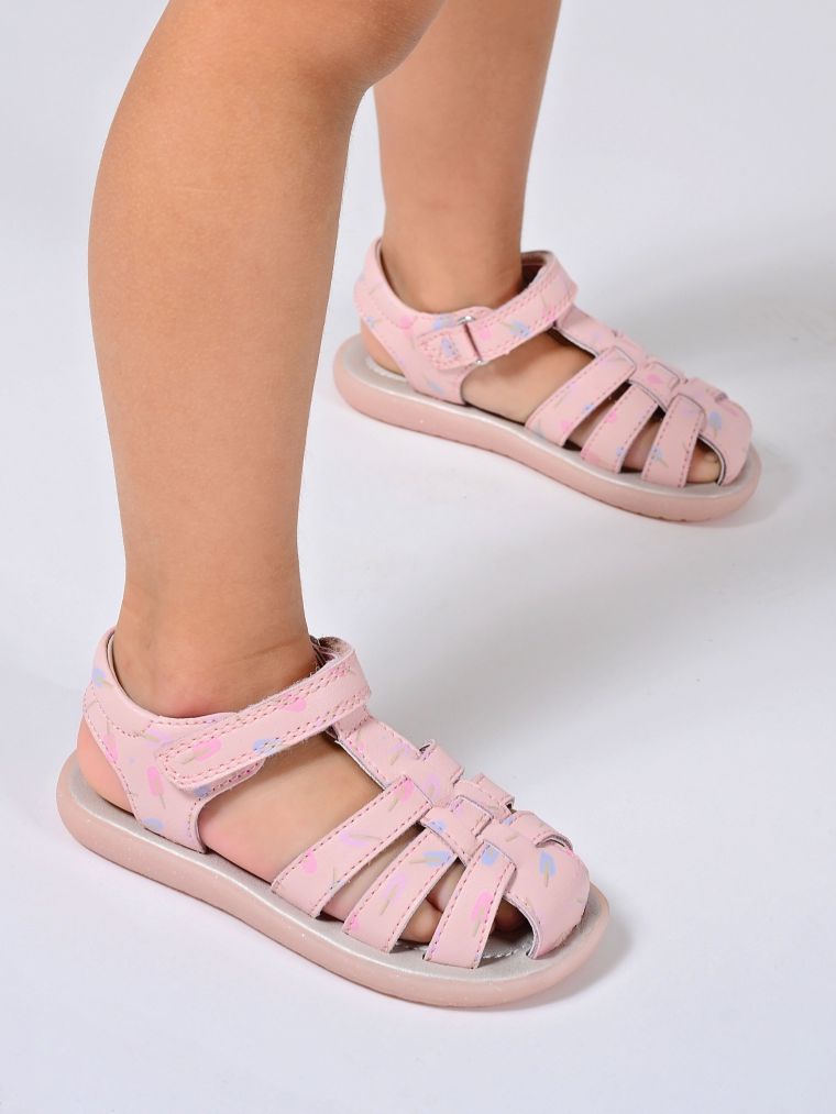 טינקרבל סגור