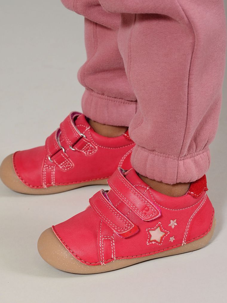 צעד ראשון פופי כוכבים