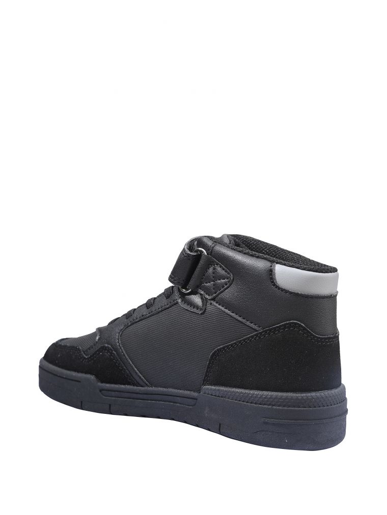 שלשת רבעי אנדי סקוצ’