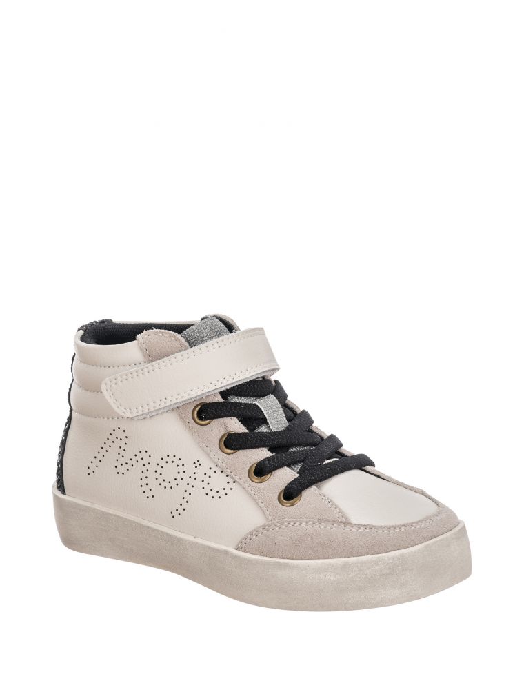 קלי סניקרס סקוצ’