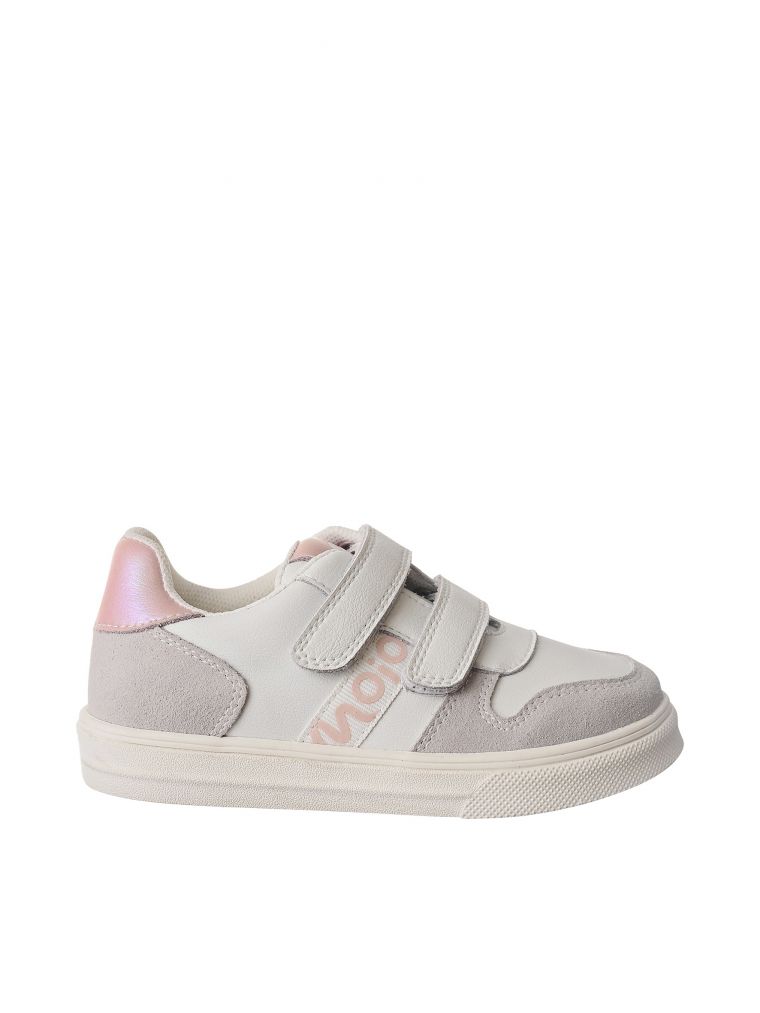 דניאל סניקרס מיוחד חגיגי