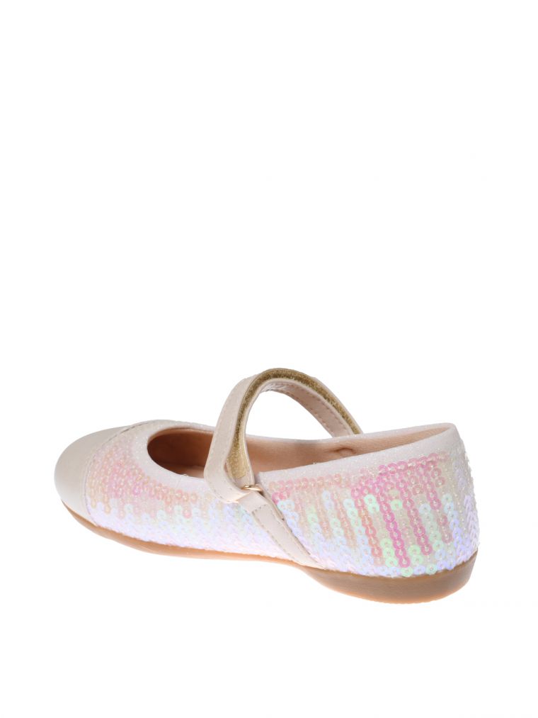 פמפילי בובה פייטים