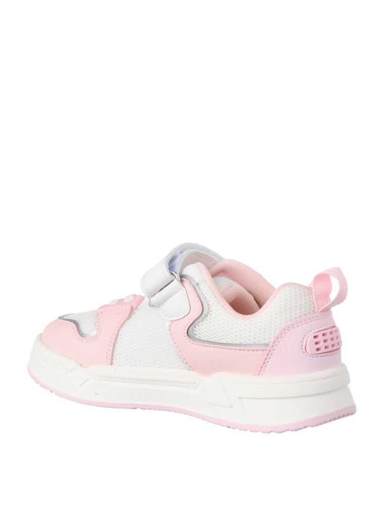 סניקרס וודה