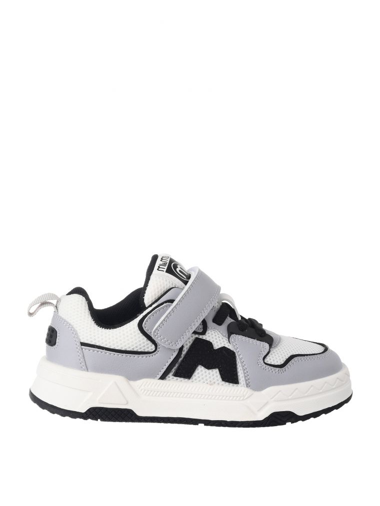 סניקרס וודה