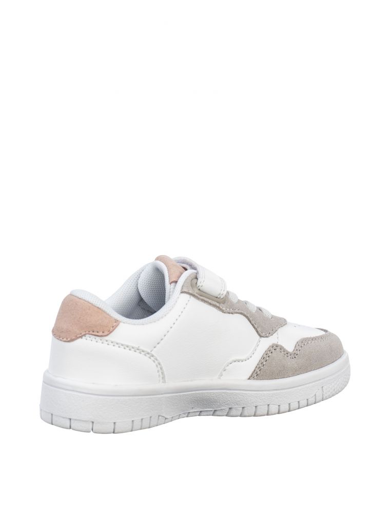 סניקרס מוז’ו גומיה