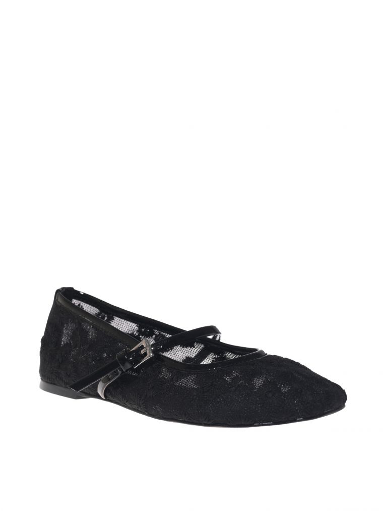 סטלה בובה תחרה