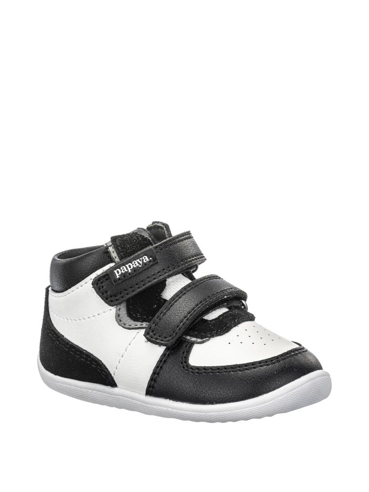 צעד ראשון ווילי סניקרס