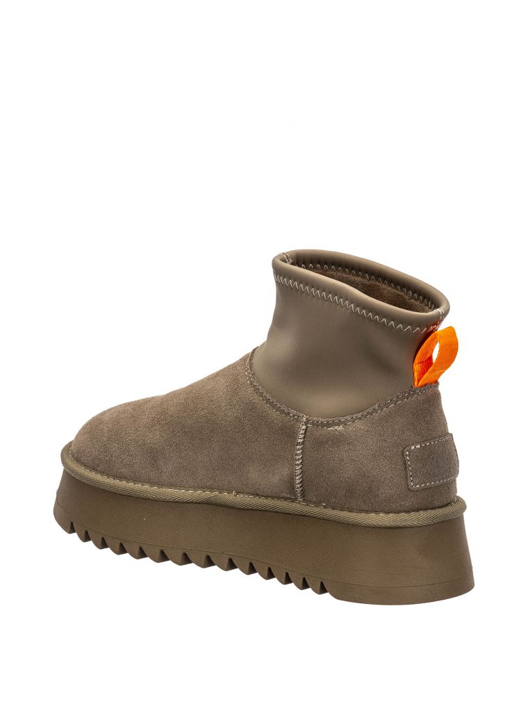 ג’וליאן מגף