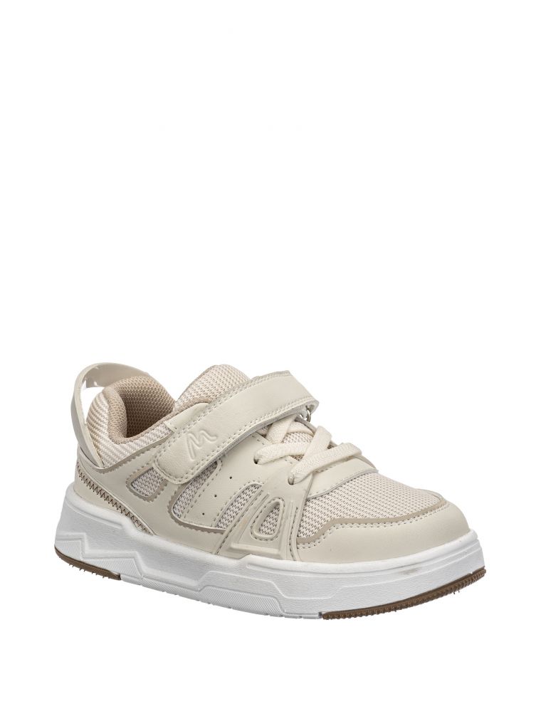 סניקרס אופנה מיוחד