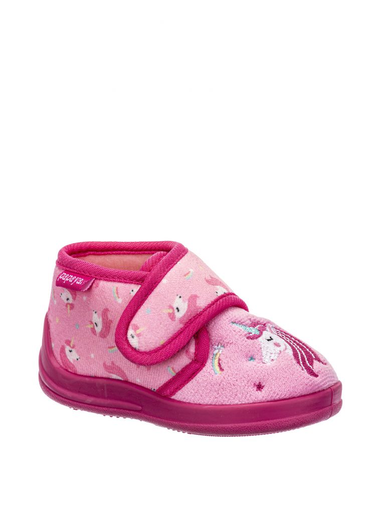 נעלי בית דמויות