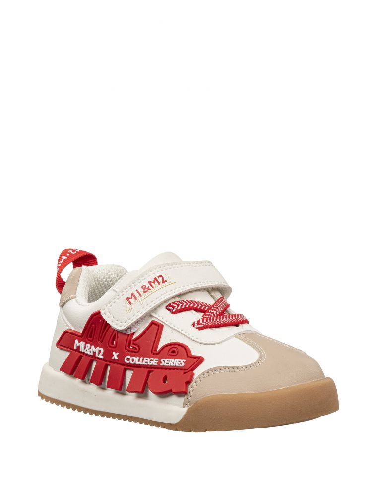 מארני סניקרס