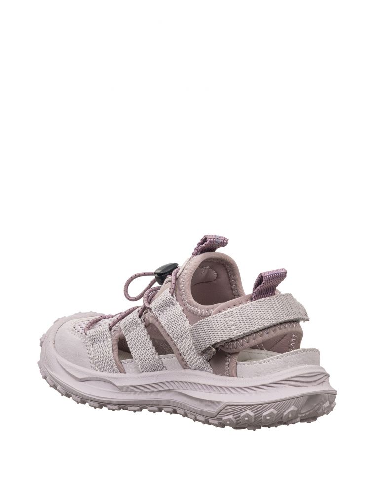 טדי סנדל סגור