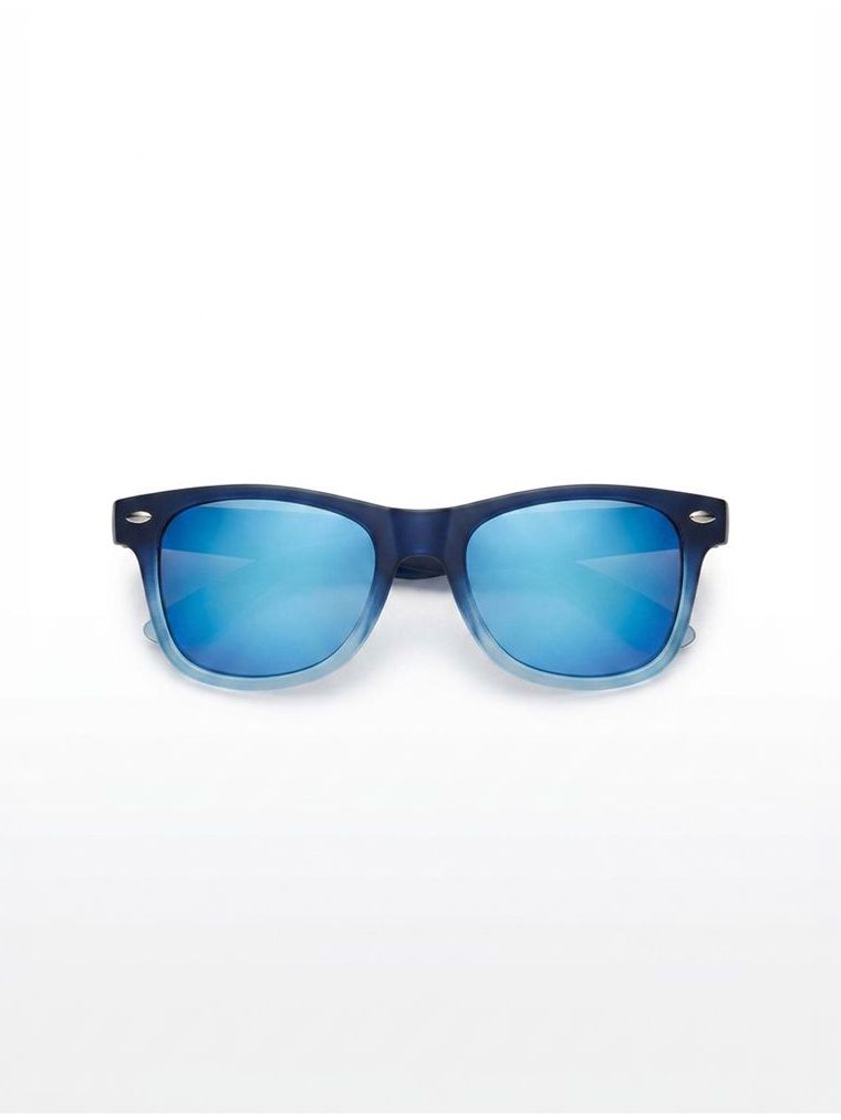 משקפי שמש בנים