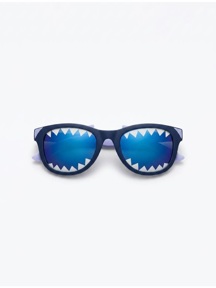 משקפי שמש בנים