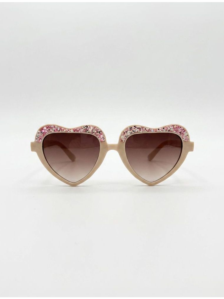 משקפי שמש לב