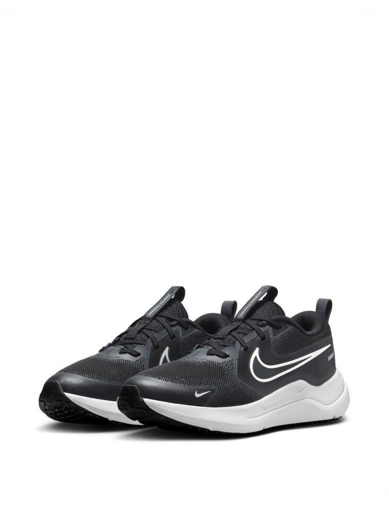 Nike Cosmic Runner
