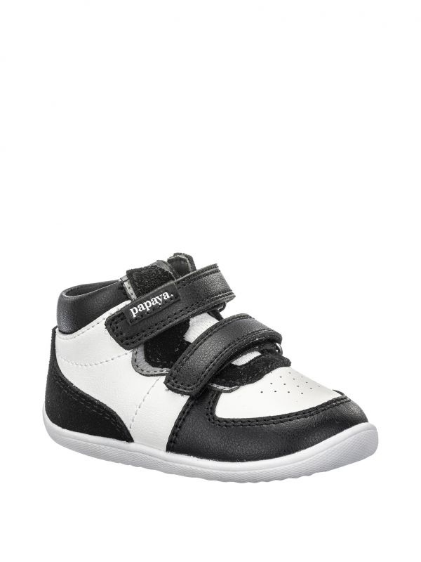 צעד ראשון ווילי סניקרס