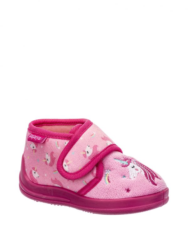 נעלי בית דמויות