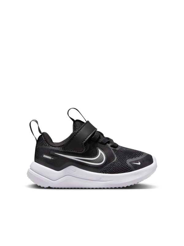 Nike Cosmic Runner