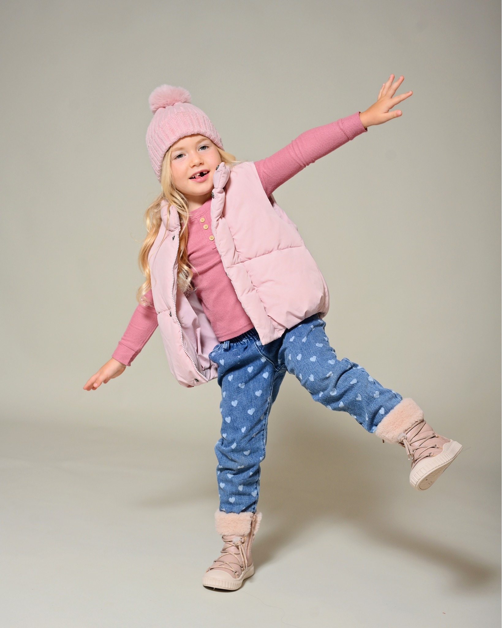 סוף-סוף חורף 🧥👢 

#נעליפפאיה #נעליילדים #מגפייםלילדים