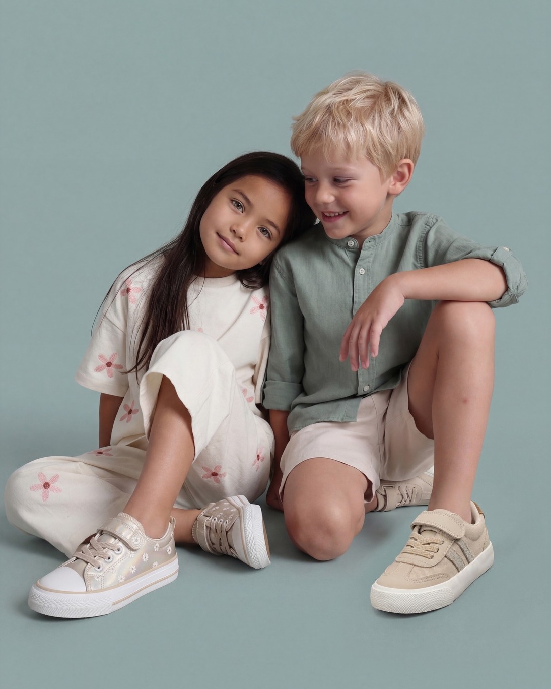 כל אחד מוצא את הזוג שלו 💗

#נעליפפאיה #נעלייםלילדים #סניקרס