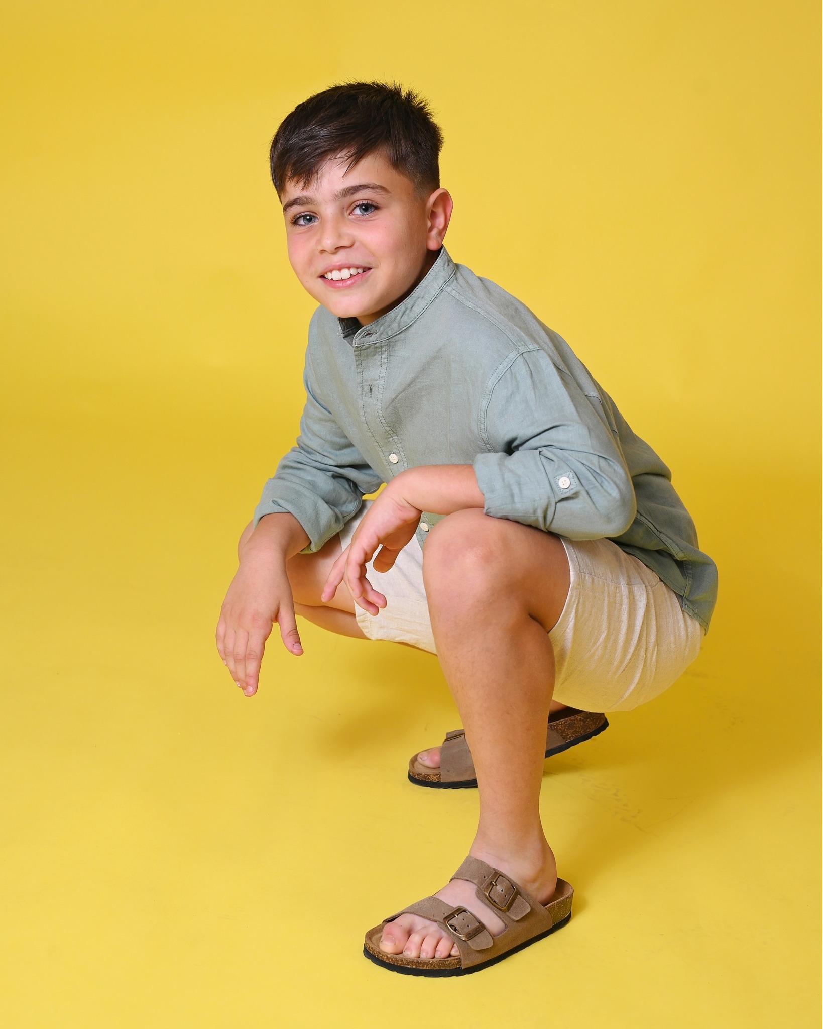 כפכפים לילדים במחירים אחרונים 😍 רוצים קישור? רשמו לנו בתגובות