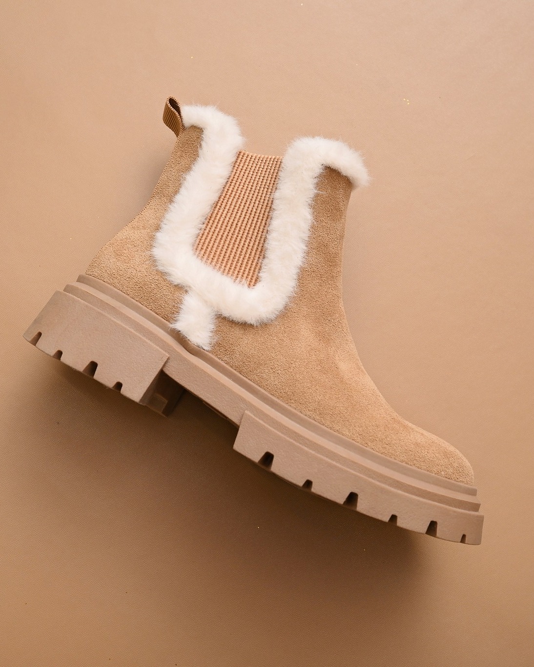 מחממים מבפנים, מלאי סטייל מבחוץ 😍 מגפוני זינה צ’לסי
 מחכים לך בחנויות ובאתר. רוצה קישור? רשמו לנו בתגובות

#מגפייםלילדים #נעליילדים #פפאיה